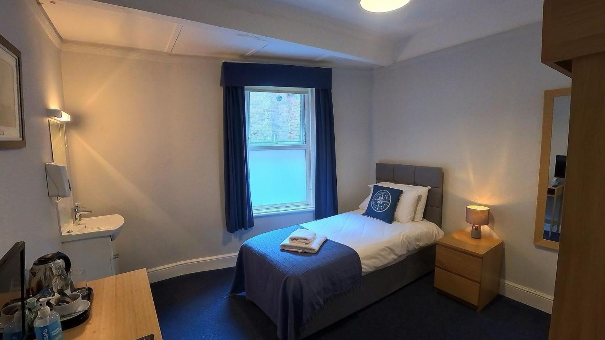 Hotel Royal Temple Yacht Club Ramsgate Esterno foto