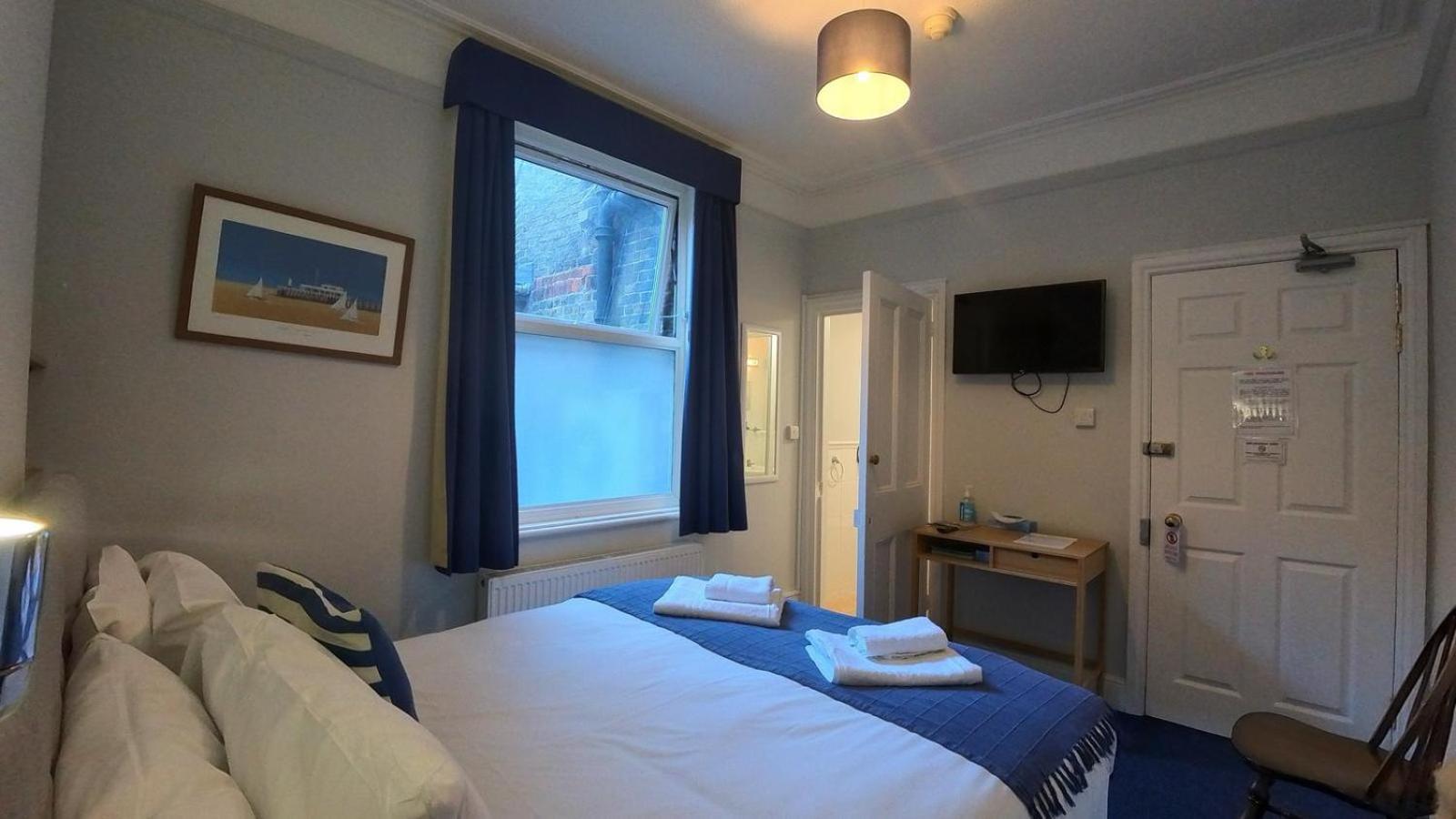 Hotel Royal Temple Yacht Club Ramsgate Esterno foto