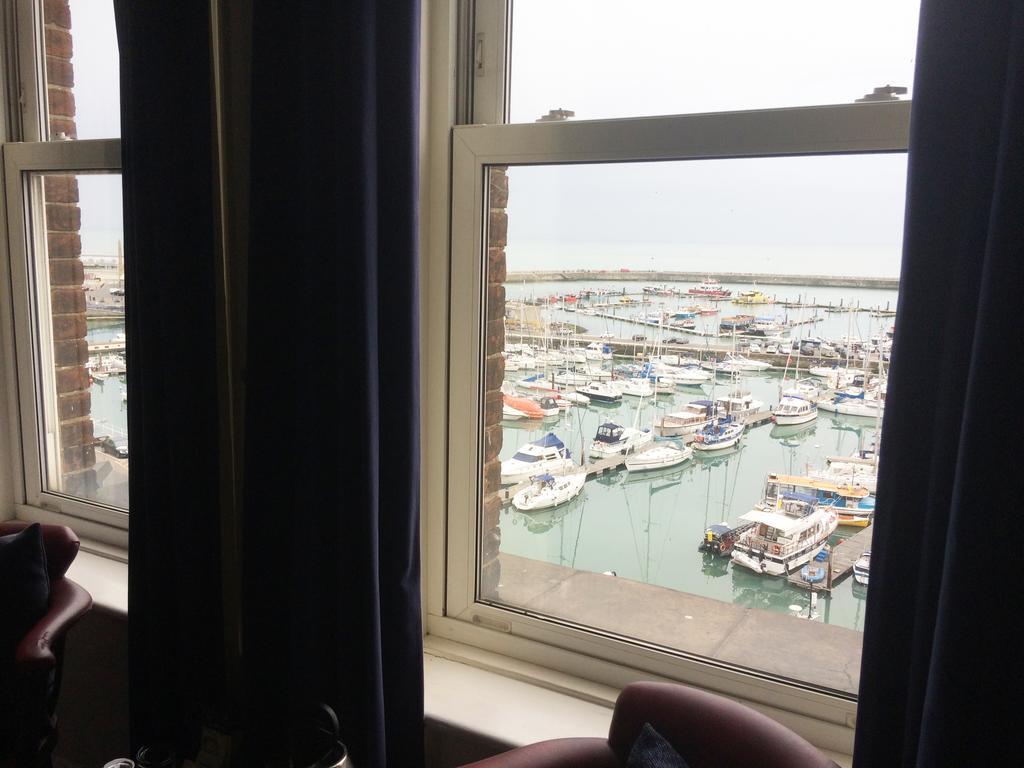 Hotel Royal Temple Yacht Club Ramsgate Esterno foto