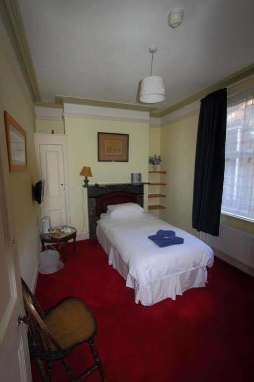 Hotel Royal Temple Yacht Club Ramsgate Esterno foto
