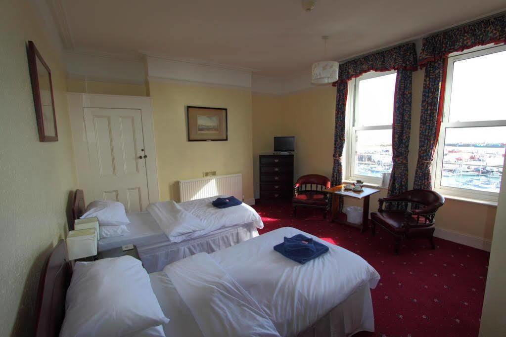 Hotel Royal Temple Yacht Club Ramsgate Esterno foto